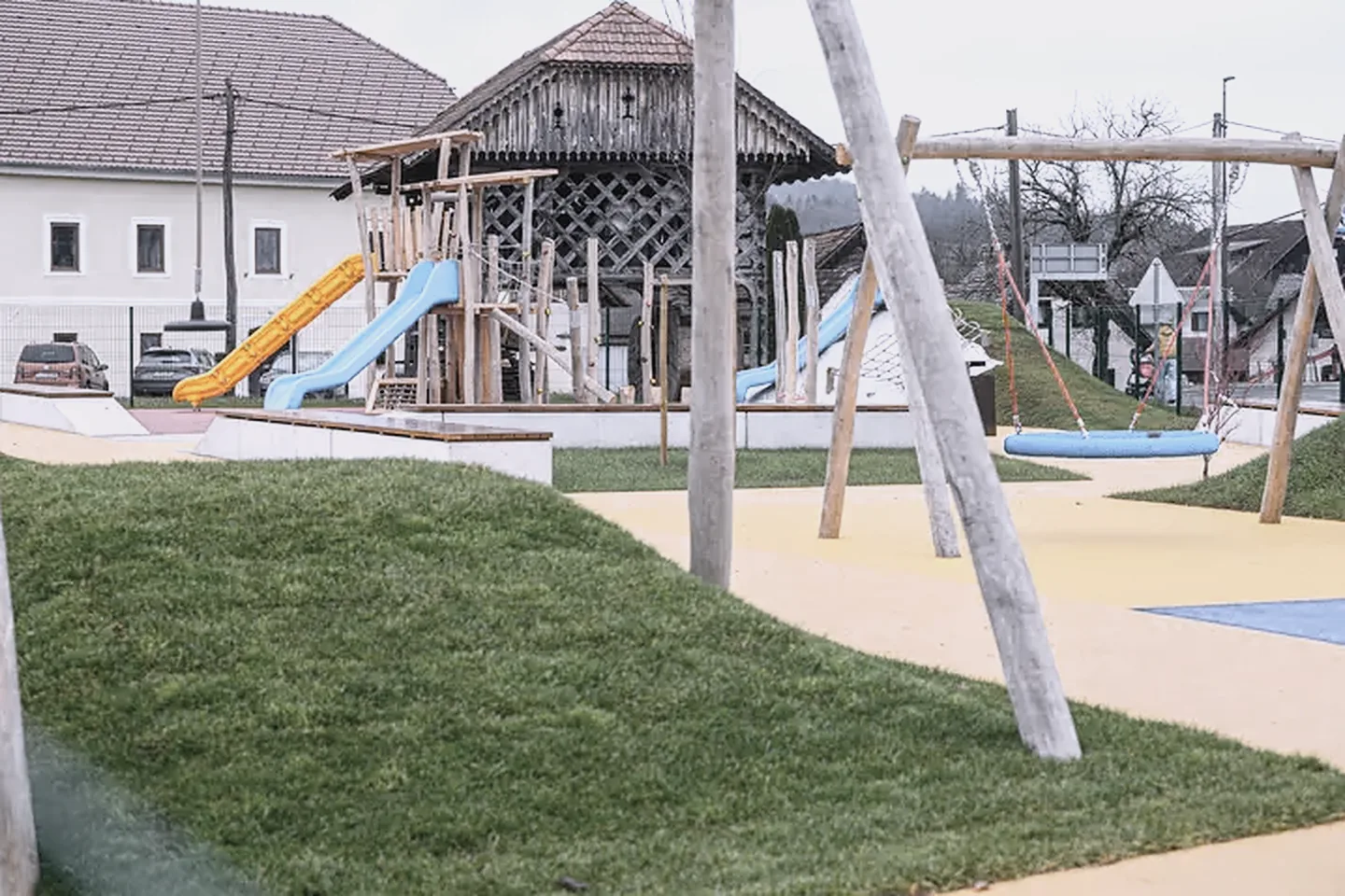 Otroško igrišče Zagradec — fotografija končanega igrišča